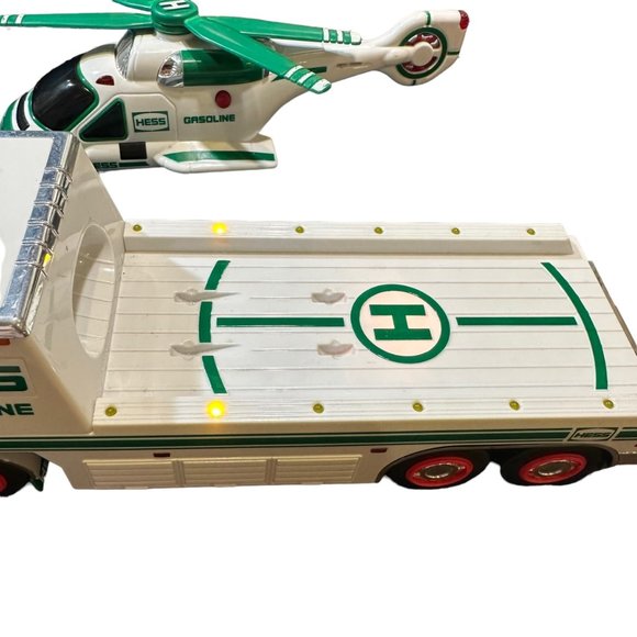 Hess Toy Truck Hauler and Helicopter 2006 Vehicle Lights Sounds White Green - Picture 10 of 13